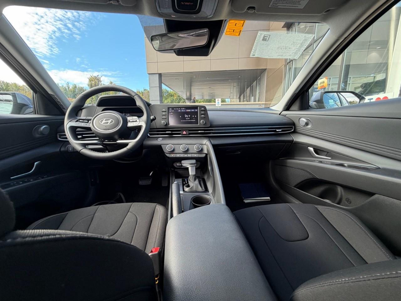 2026 Hyundai Elantra Preferred IVT Photo