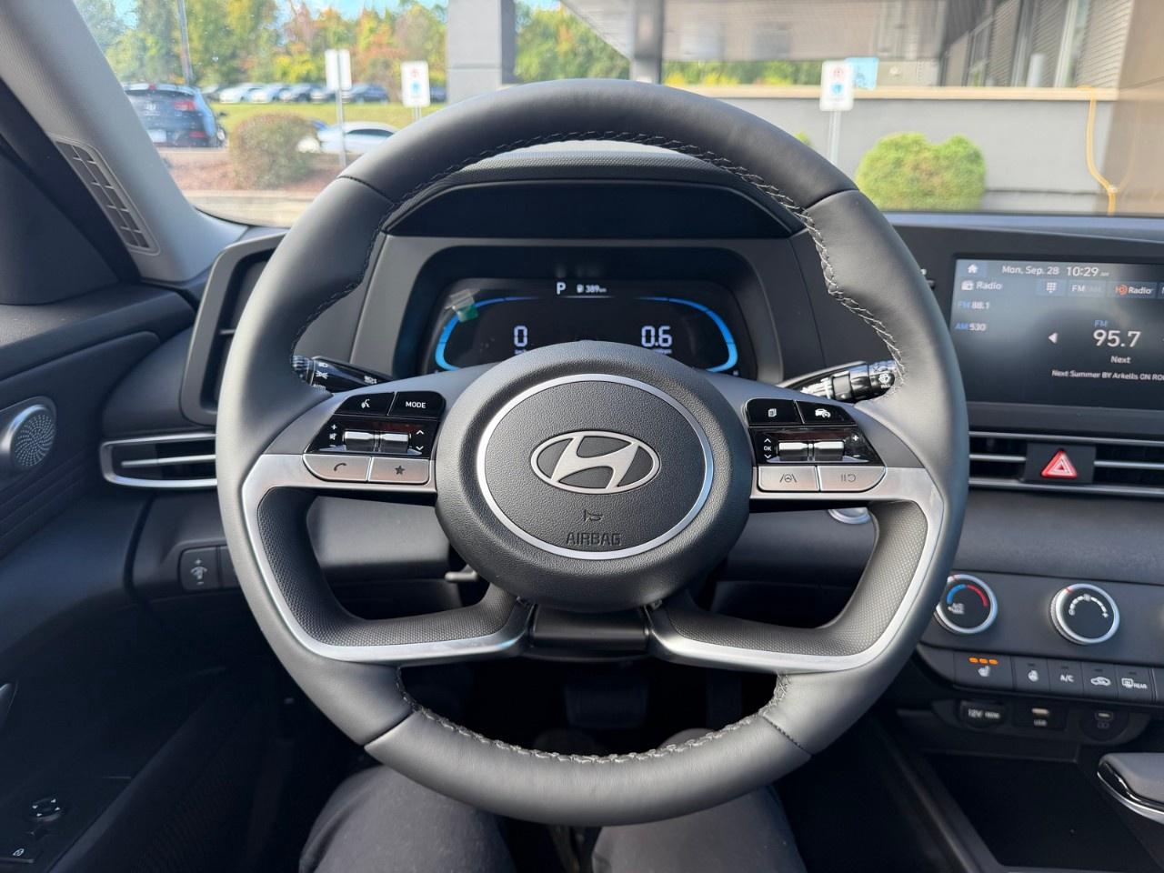 2026 Hyundai Elantra Preferred IVT Photo