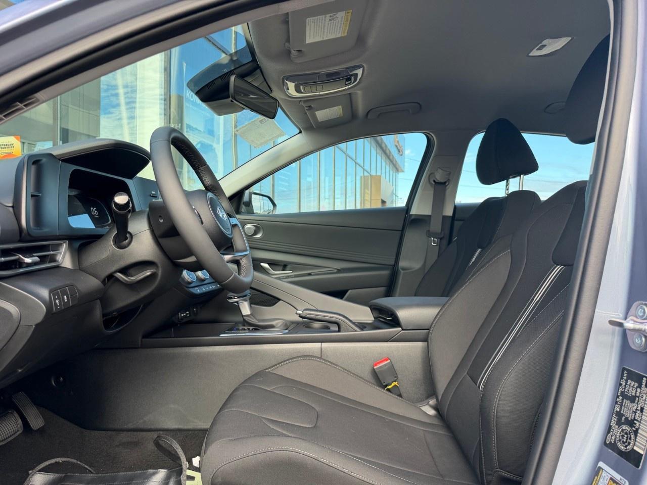 2026 Hyundai Elantra Preferred IVT Photo