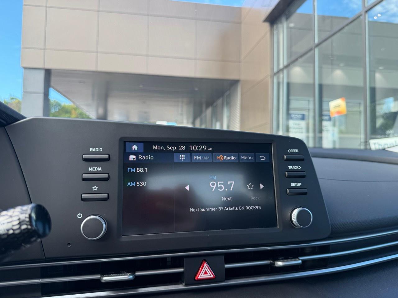 2026 Hyundai Elantra Preferred IVT Photo