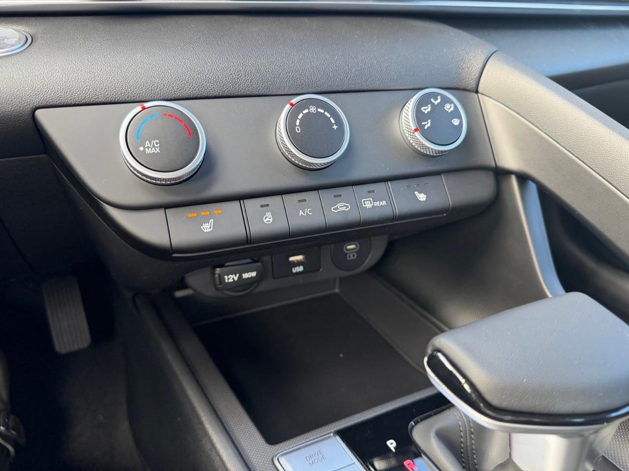 2026 Hyundai Elantra Preferred IVT Photo