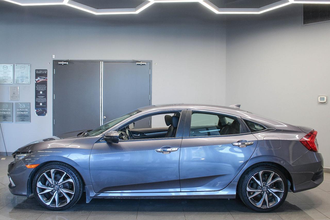 2020 Honda Civic Touring LEATHER SEATS - NAVIGATION - ADAPTIVE CRUISE CONTROL Photo