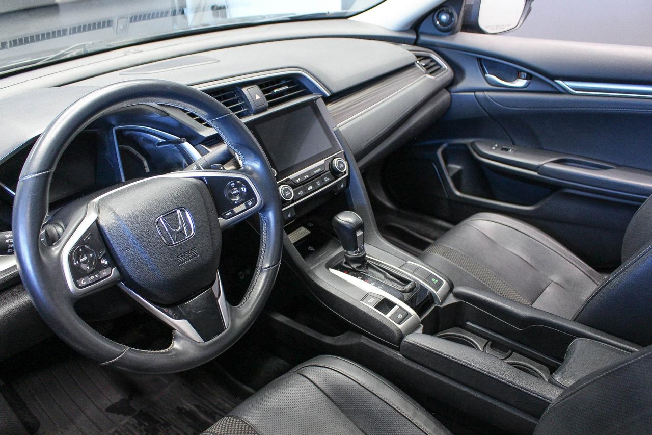 2020 Honda Civic Touring LEATHER SEATS - NAVIGATION - ADAPTIVE CRUISE CONTROL Photo