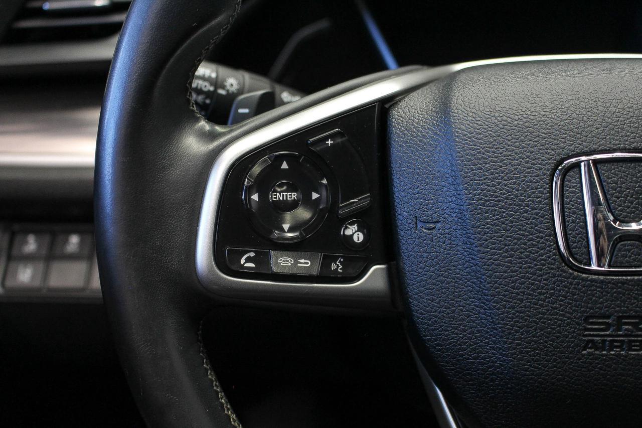2020 Honda Civic Touring LEATHER SEATS - NAVIGATION - ADAPTIVE CRUISE CONTROL Photo