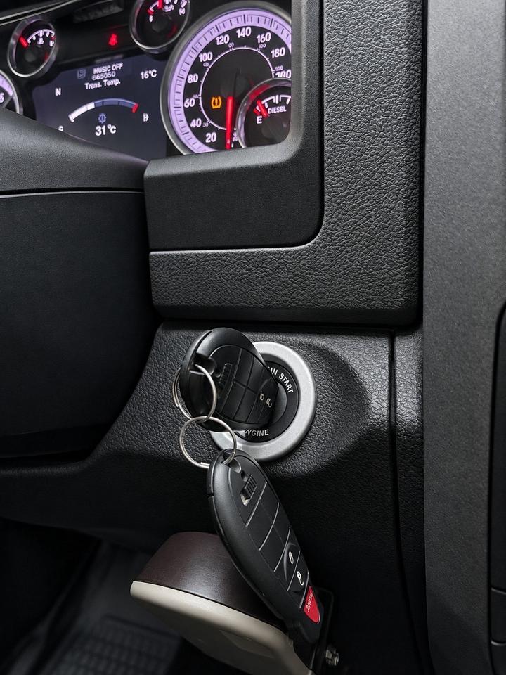 2019 RAM 1500 Classic Tradesman 4x4 Quad Cab 6'4" Box Photo