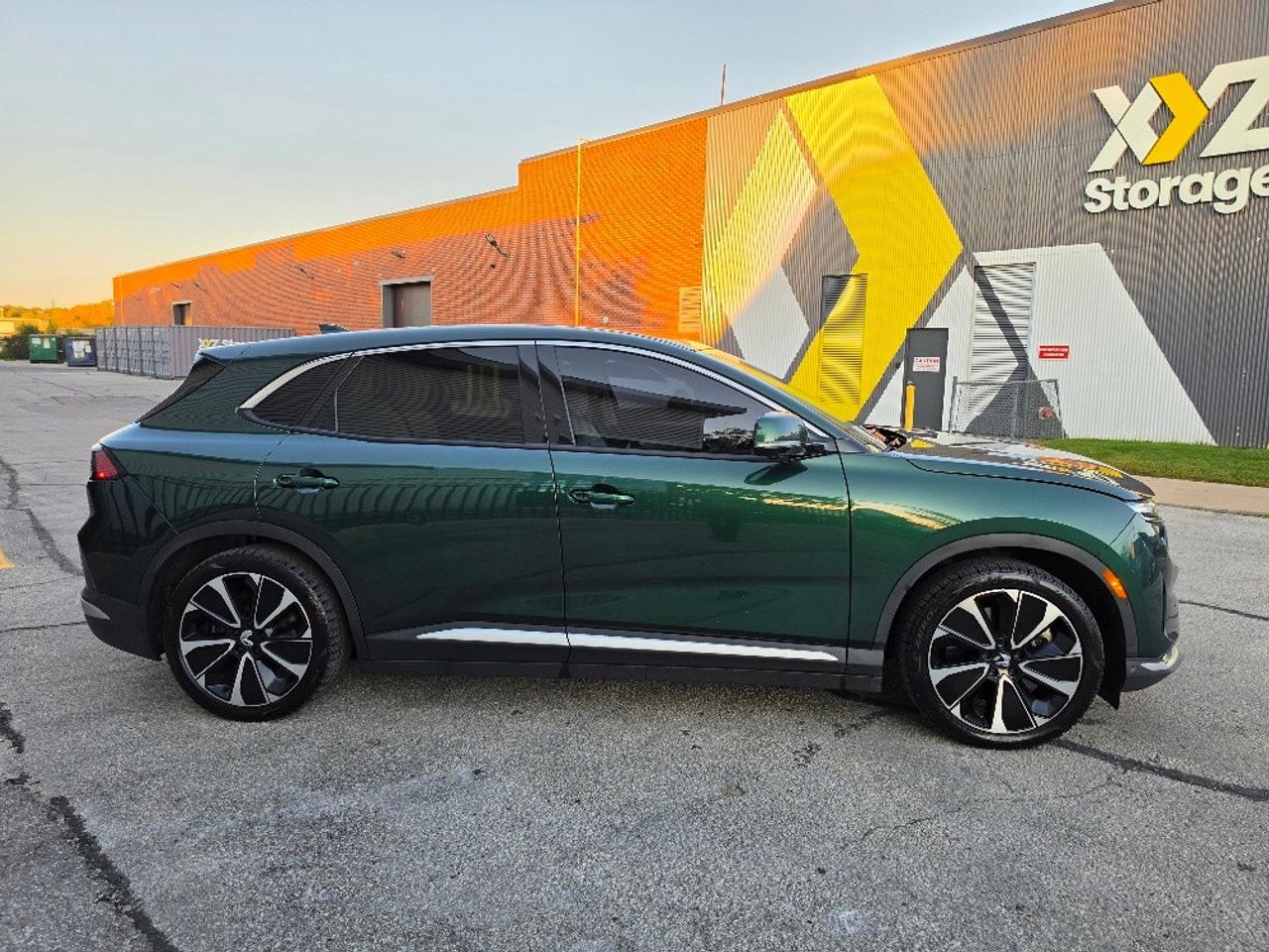 2023 VinFast VF 8 PLUS AWD Photo
