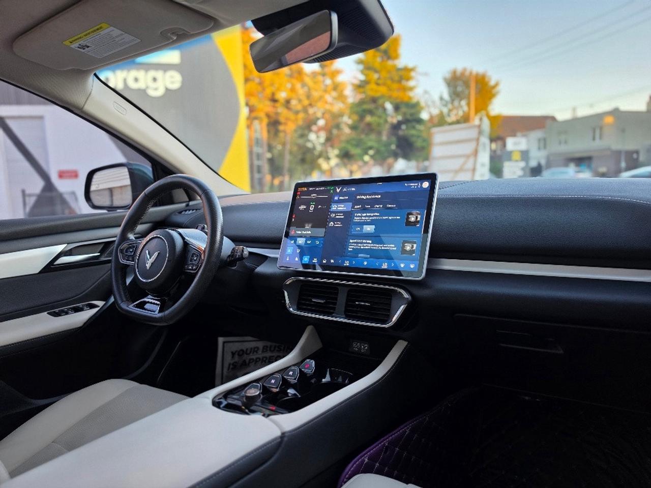 2023 VinFast VF 8 PLUS AWD Photo