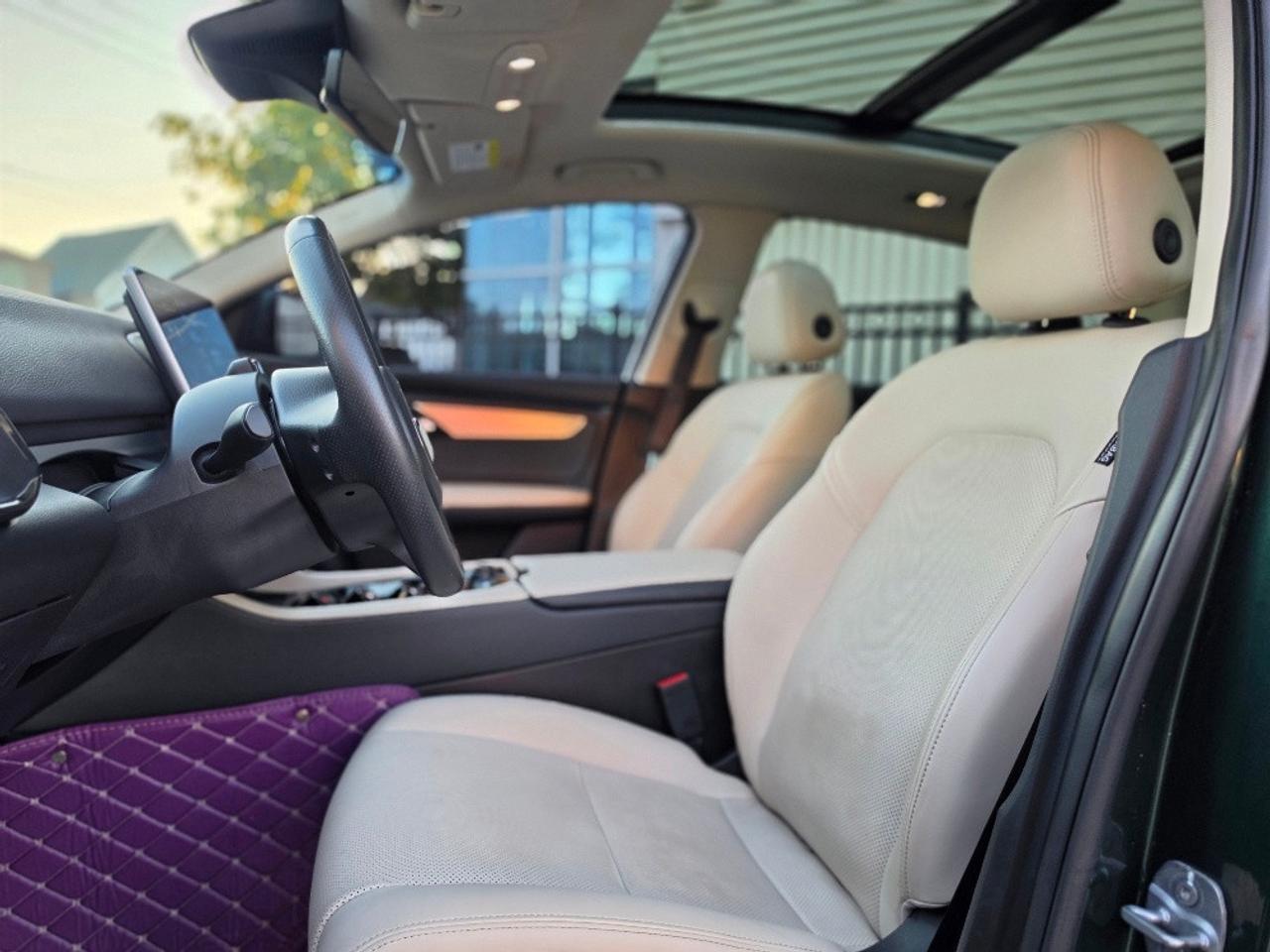 2023 VinFast VF 8 PLUS AWD Photo