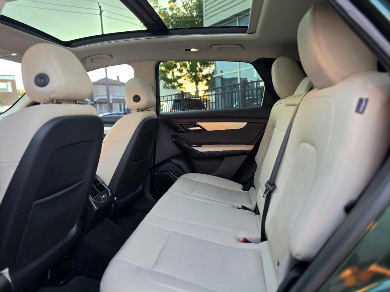 2023 VinFast VF 8 PLUS AWD Photo