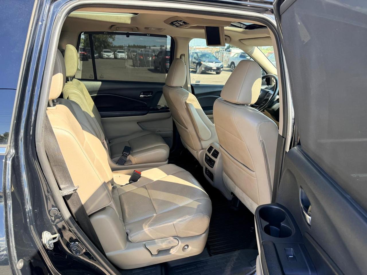 2016 Honda Pilot Touring AWD Photo