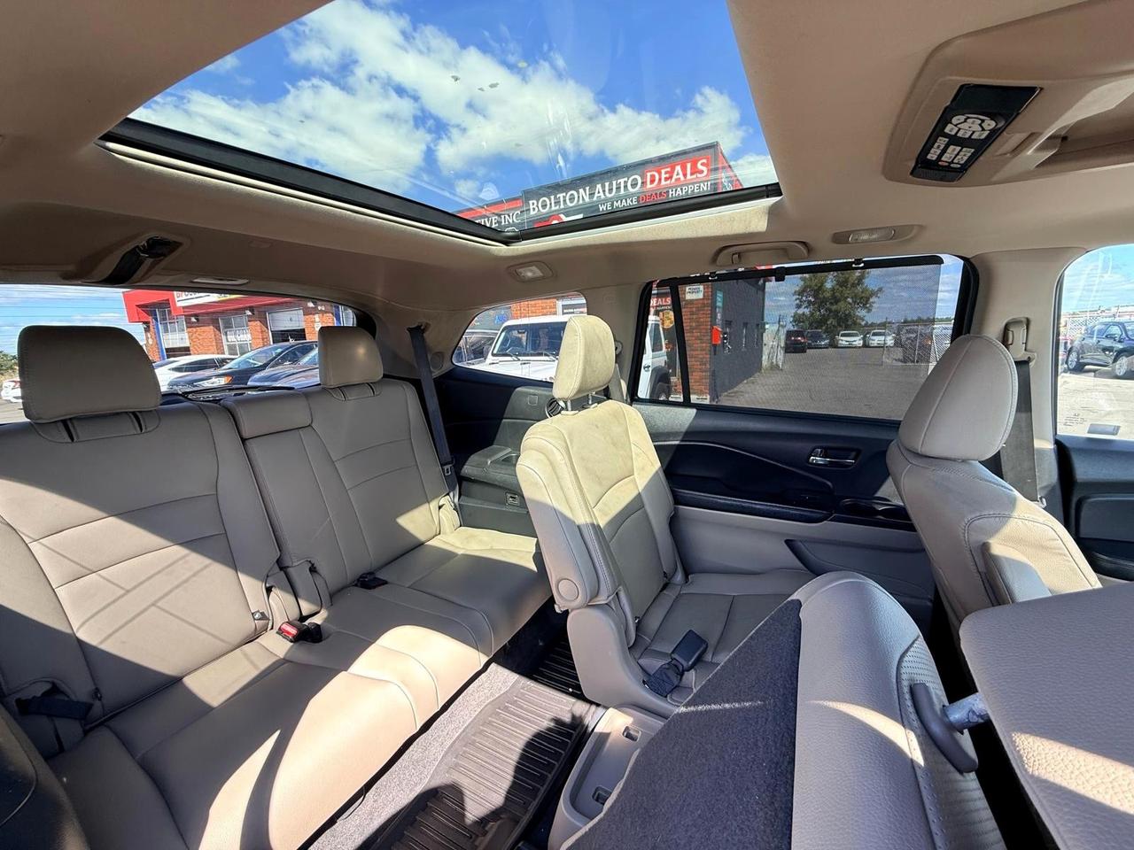 2016 Honda Pilot Touring AWD Photo