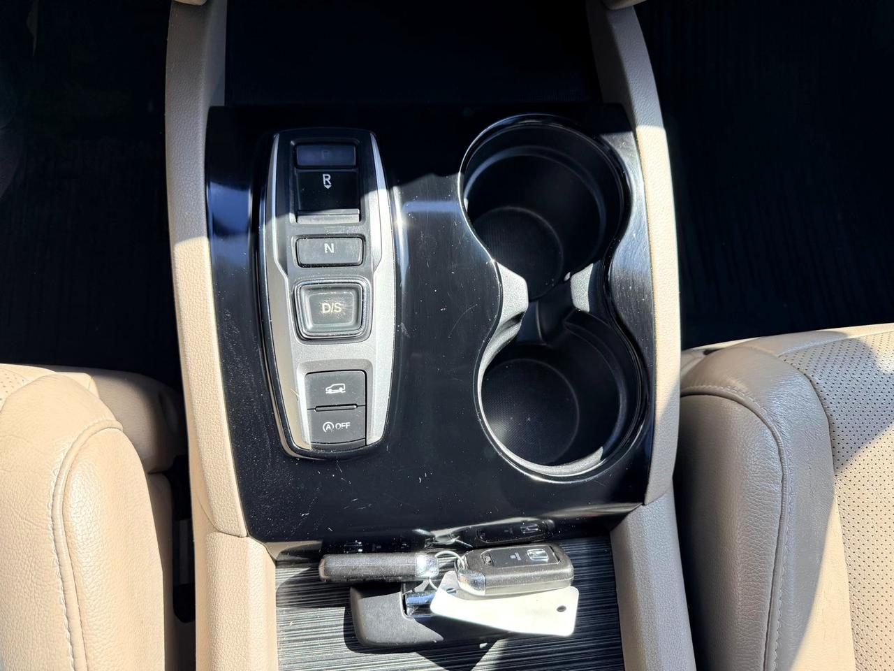 2016 Honda Pilot Touring AWD Photo