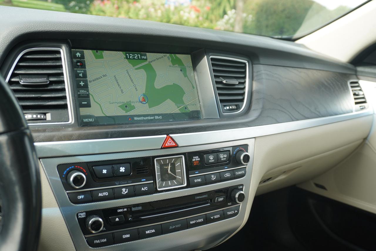 2018 Genesis G80 ONE OWNER / NO ACCIDENTS / HEADS UP DISPLAY / LUXURY Photo