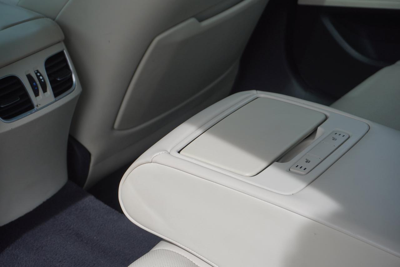 2018 Genesis G80 ONE OWNER / NO ACCIDENTS / HEADS UP DISPLAY / LUXURY Photo