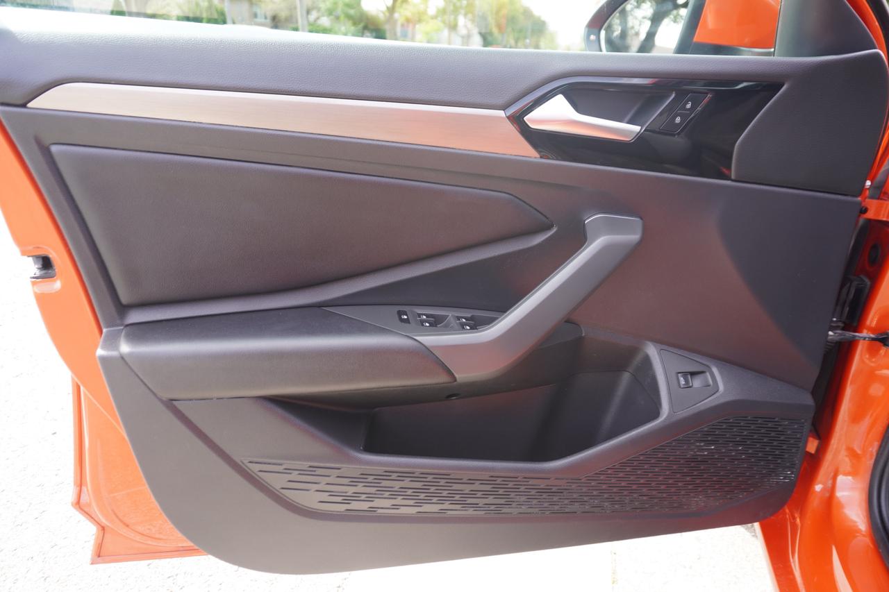 2019 Volkswagen Jetta EXECLINE / 1 OWNER / NO ACCIDENTS / BEATS AUDIO! Photo