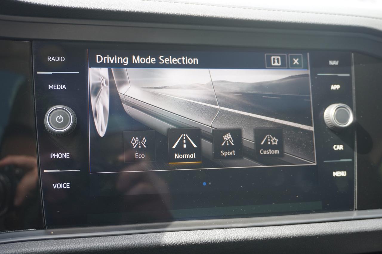 2019 Volkswagen Jetta EXECLINE / 1 OWNER / NO ACCIDENTS / BEATS AUDIO! Photo