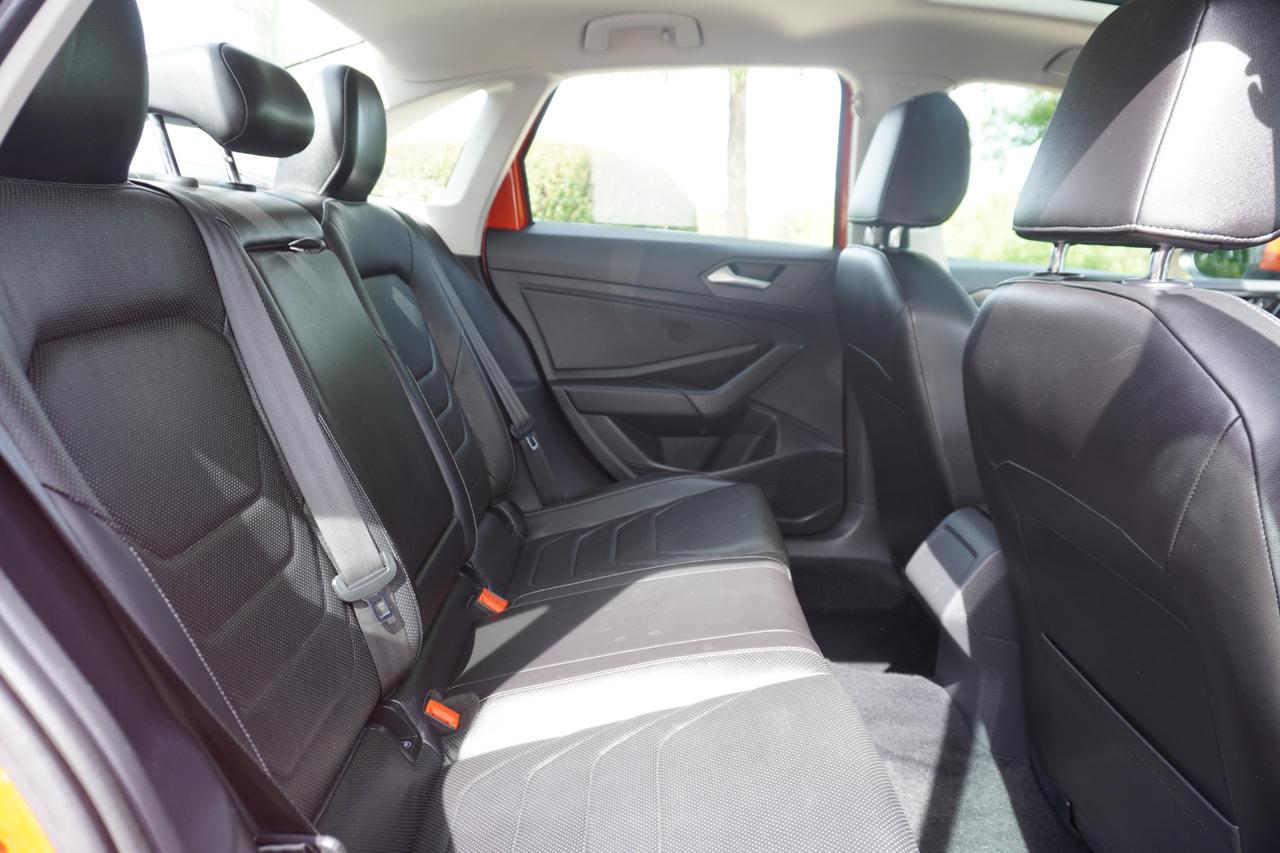 2019 Volkswagen Jetta EXECLINE / 1 OWNER / NO ACCIDENTS / BEATS AUDIO! Photo