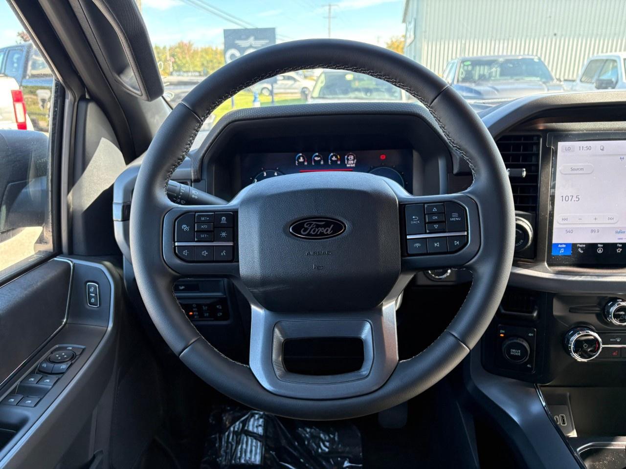 2026 Ford F-150 XLT 4WD SuperCrew 5.5' Box Photo