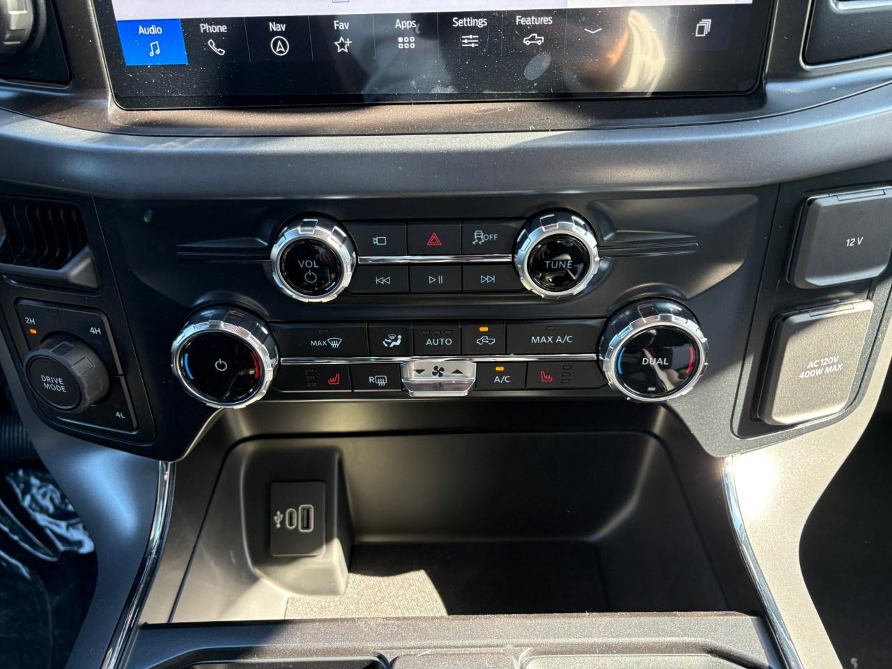 2026 Ford F-150 XLT 4WD SuperCrew 5.5' Box Photo