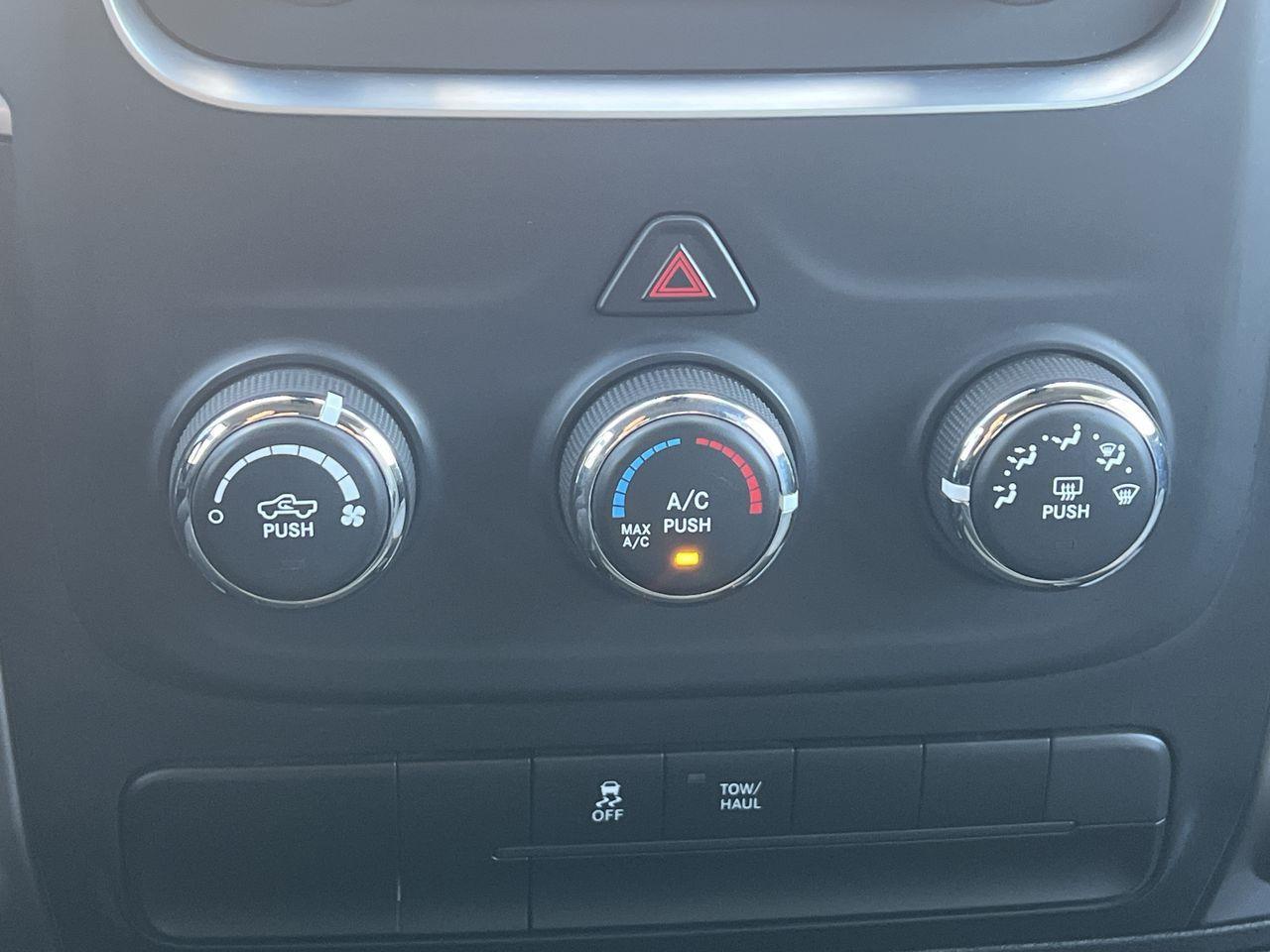 2023 RAM 1500 Classic SLT PREVIOUS DAILY RENTAL, 6 PASSENGER, 4X4, CRUISE CONTROL, SIRIUS XM, BACK UP CAM!! Photo