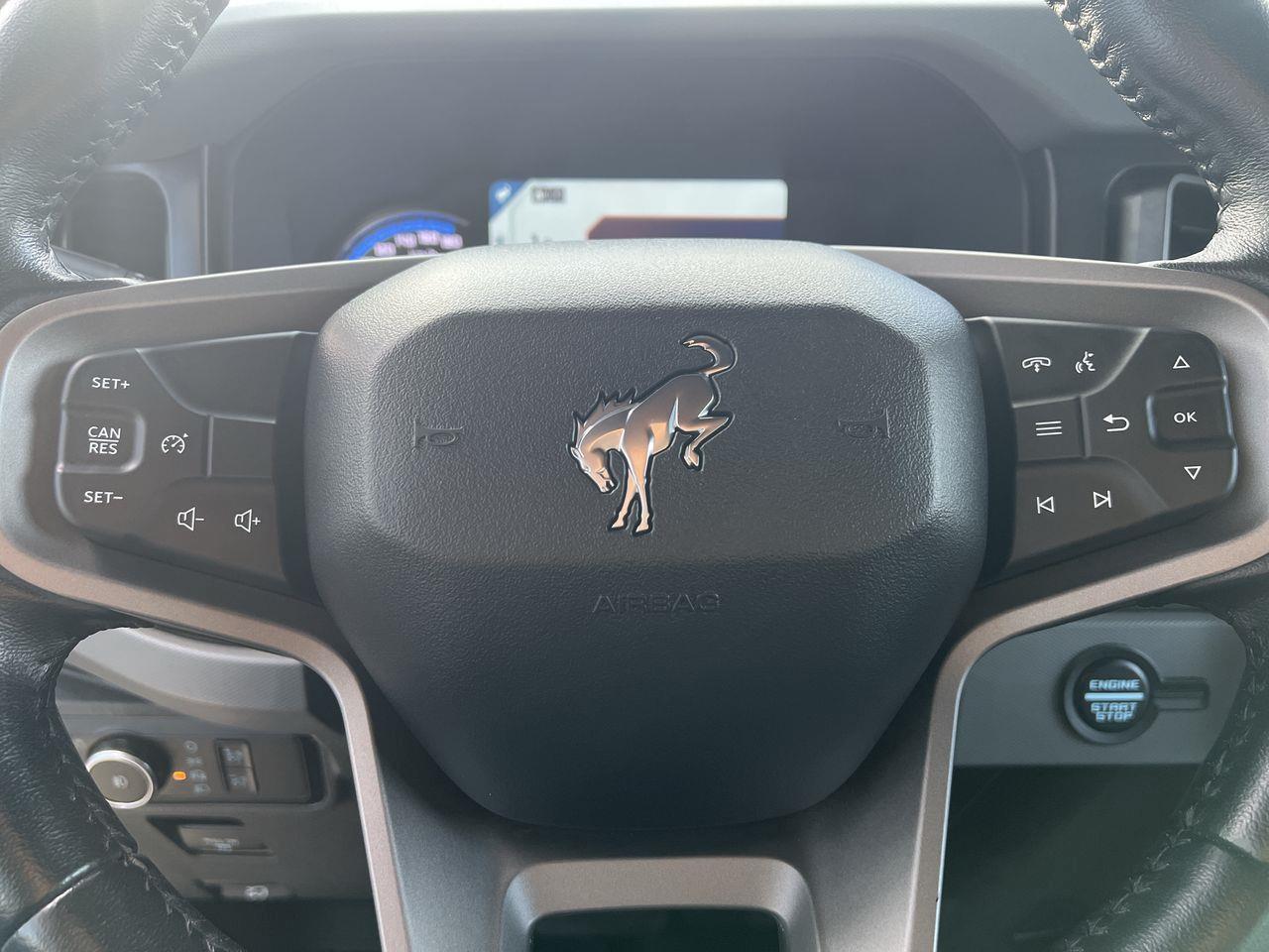 2023 Ford Bronco Big Bend 4x4, CRUISE CONTROL, SIRIUS XM, ELECTRIC WINDOWS, BACK UP CAM!!! Photo