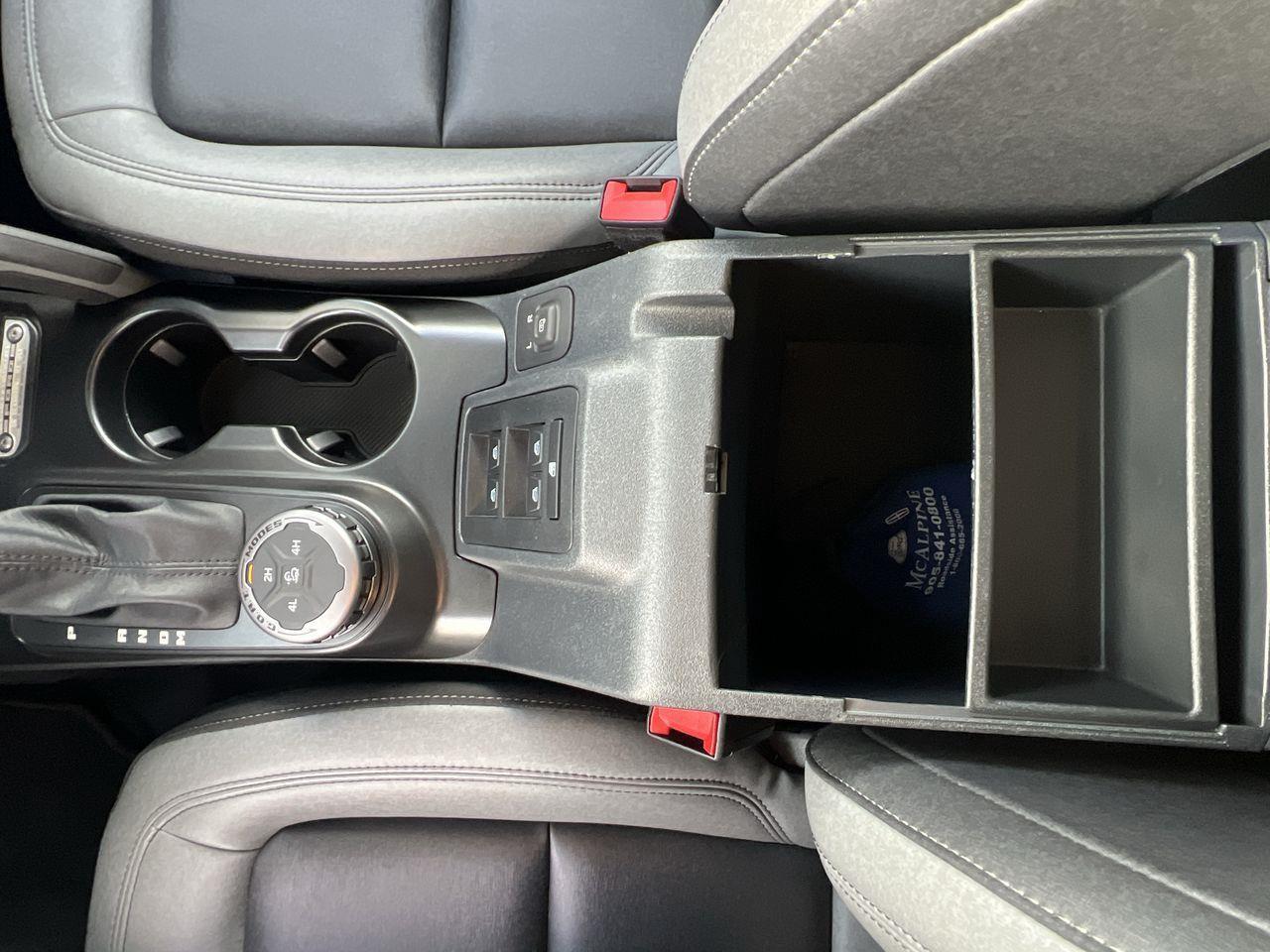 2023 Ford Bronco Big Bend 4x4, CRUISE CONTROL, SIRIUS XM, ELECTRIC WINDOWS, BACK UP CAM!!! Photo