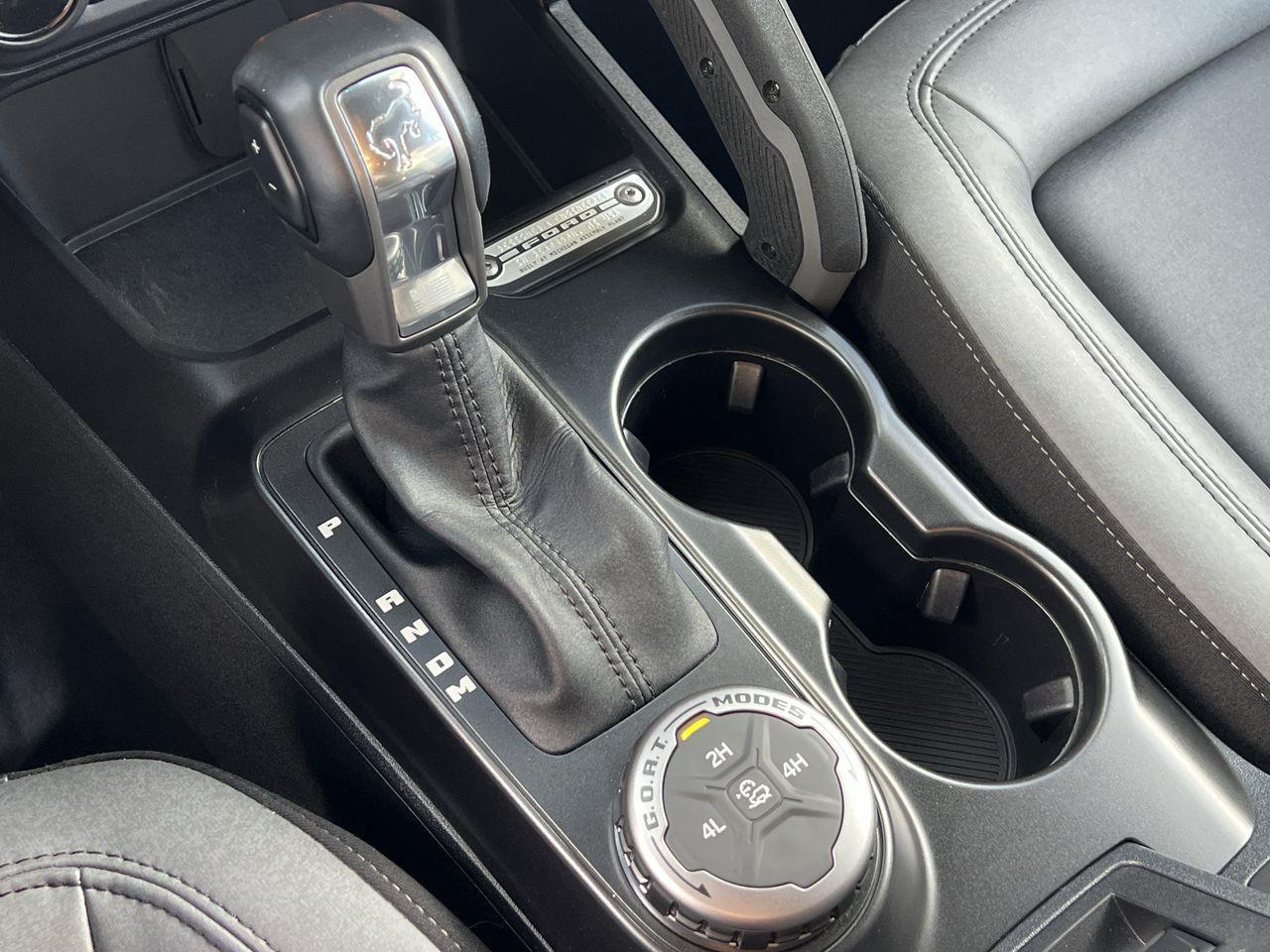 2023 Ford Bronco Big Bend 4x4, CRUISE CONTROL, SIRIUS XM, ELECTRIC WINDOWS, BACK UP CAM!!! Photo