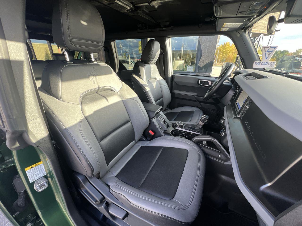 2023 Ford Bronco Big Bend 4x4, CRUISE CONTROL, SIRIUS XM, ELECTRIC WINDOWS, BACK UP CAM!!! Photo