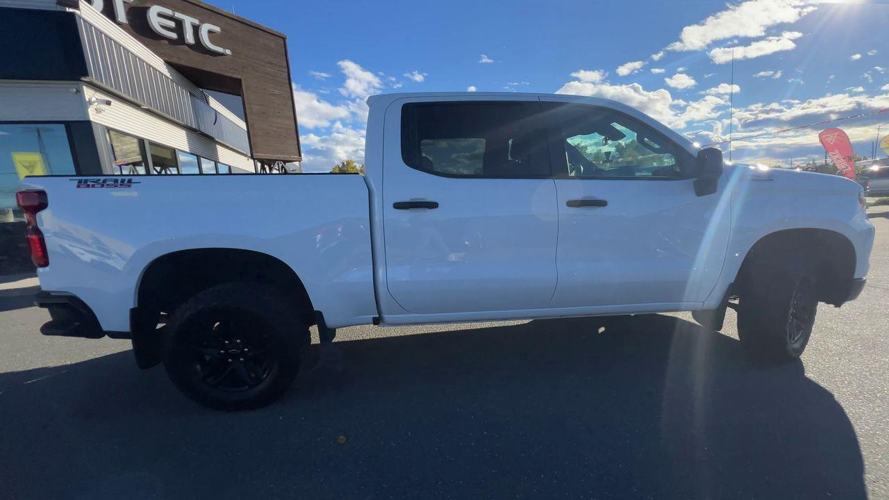 2025 Chevrolet Silverado 1500 Custom Trail Boss 4x4, 6 PASSENGER, REMOTE START, SIRIUS XM, CRUISE CONTROL, BACK UP CAM!!! Photo