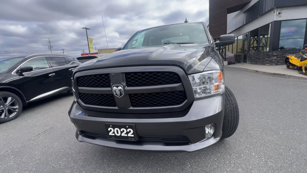 2022 RAM 1500 Classic Tradesman 4x4, HEATED FRONT SEATS, SIRIUS XM, CRUISE CONTROL, BACK UP CAM!! Photo