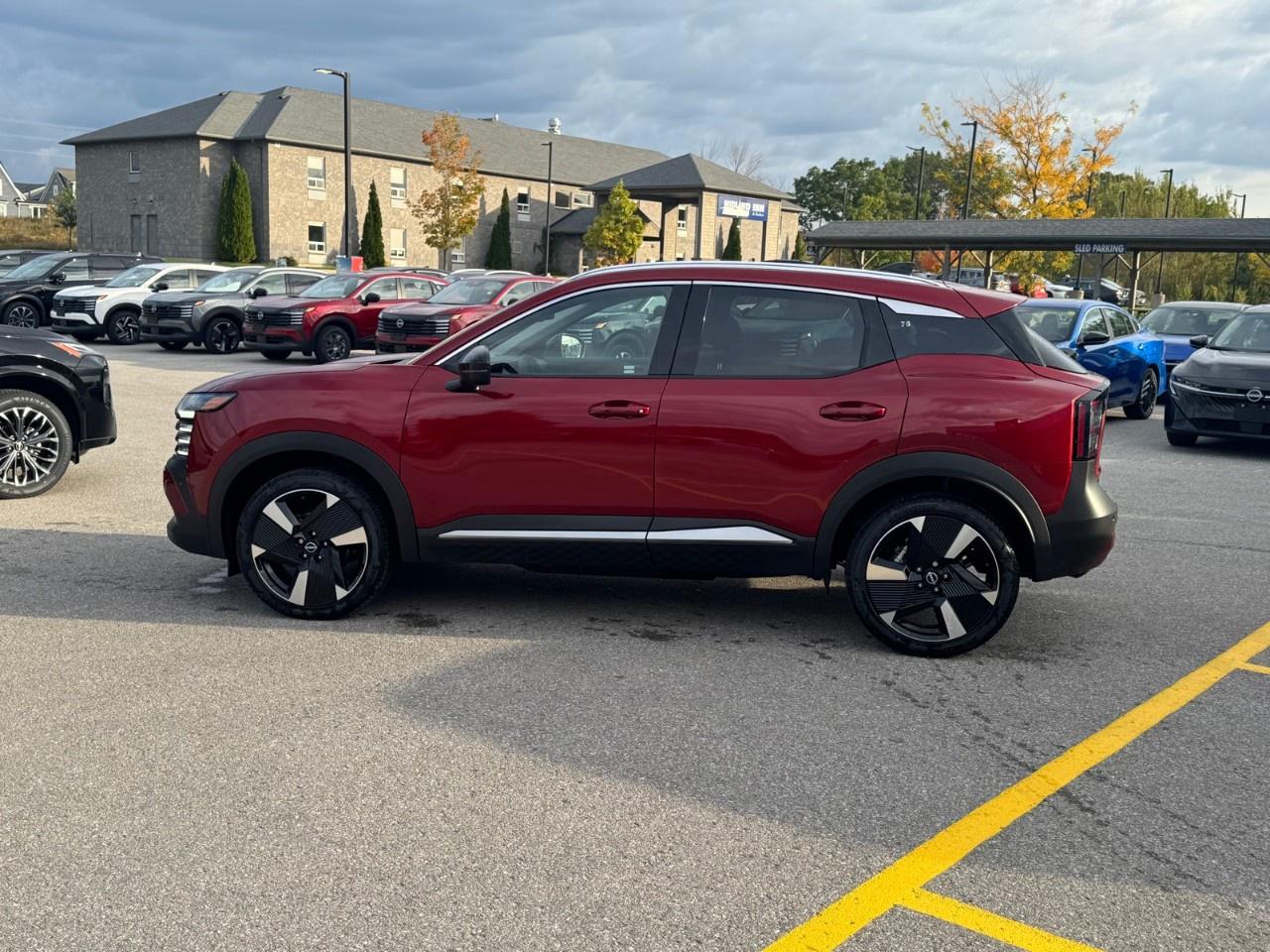 2027 Nissan Kicks SR Premium AWD Photo