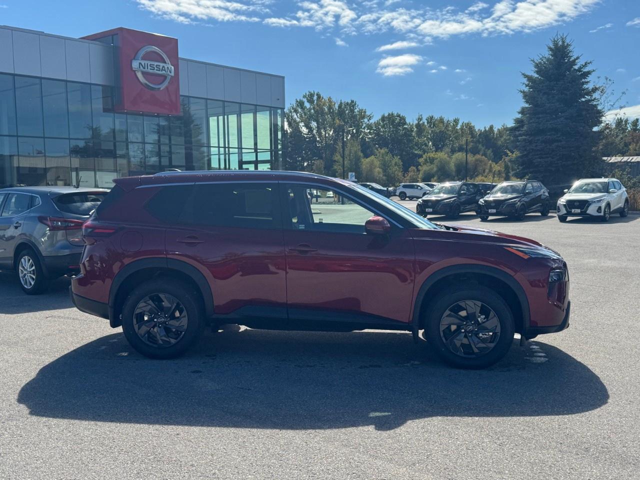 2026 Nissan Rogue AWD SV Moonroof Photo