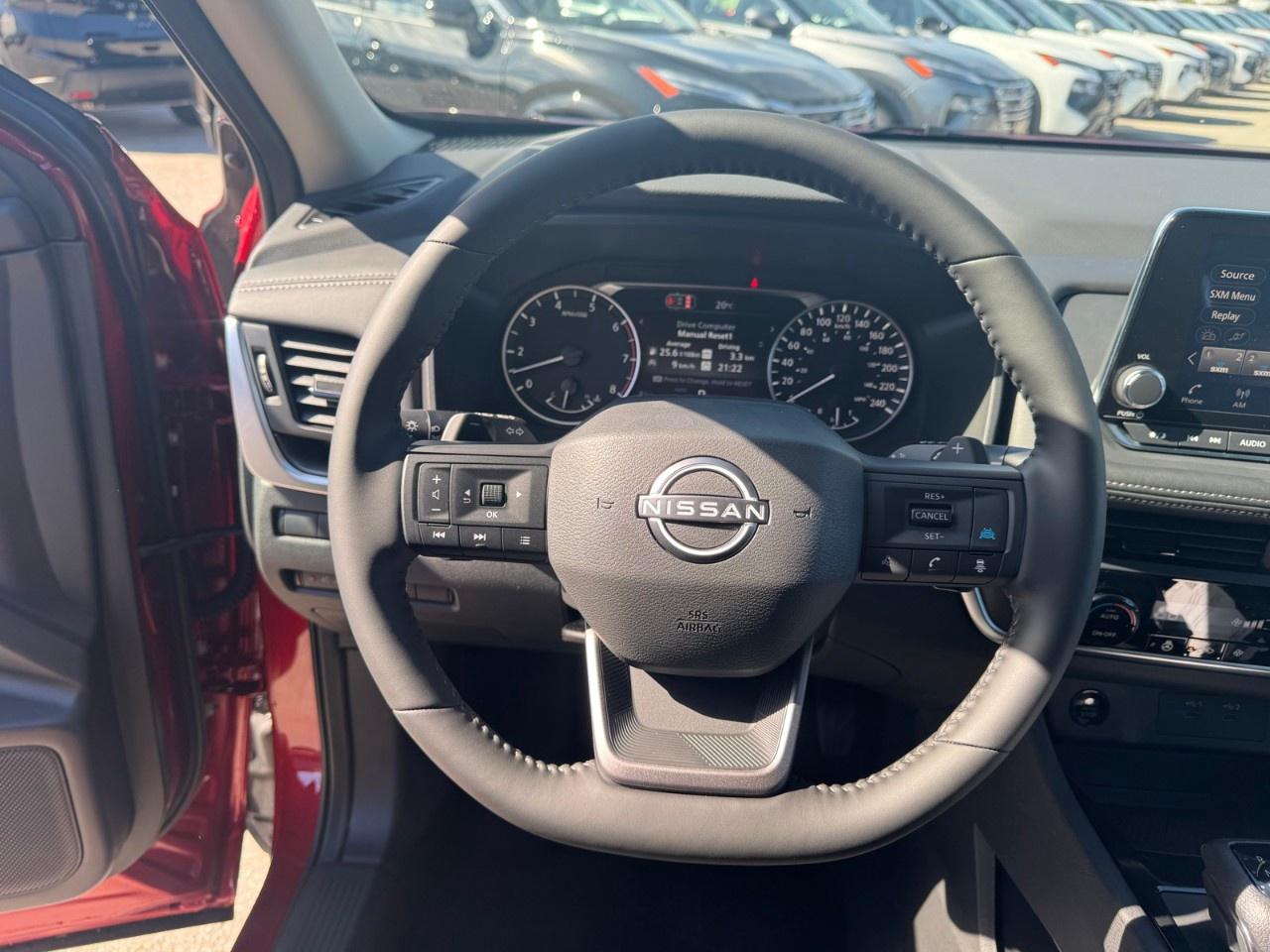 2026 Nissan Rogue AWD SV Moonroof Photo