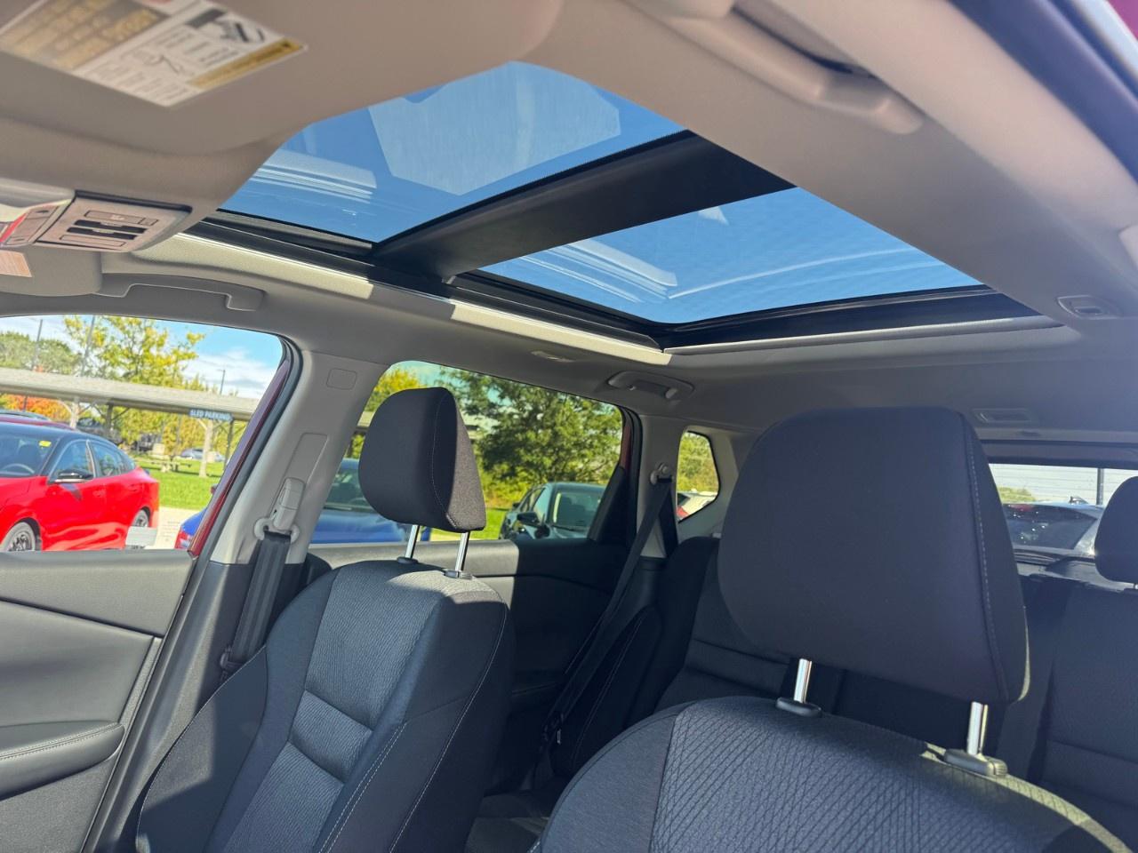 2026 Nissan Rogue AWD SV Moonroof Photo