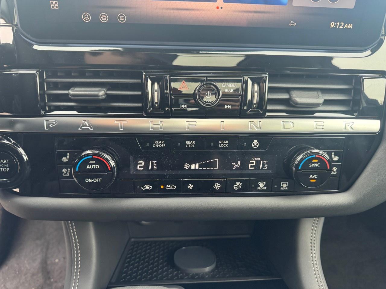 2026 Nissan Pathfinder Platinum 4WD Photo