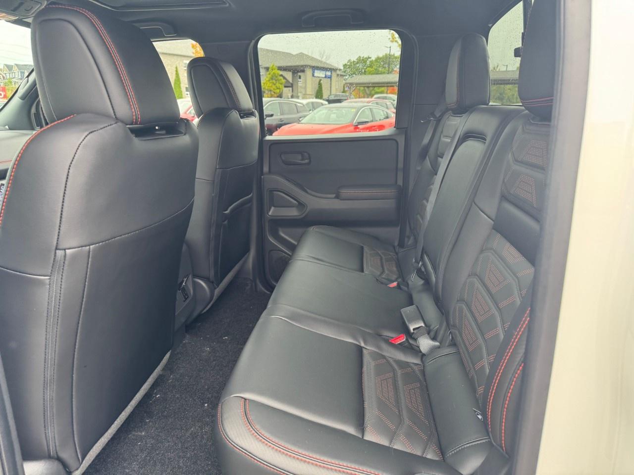 2027 Nissan Frontier Crew Cab 4x4 PRO-4X Luxury Photo