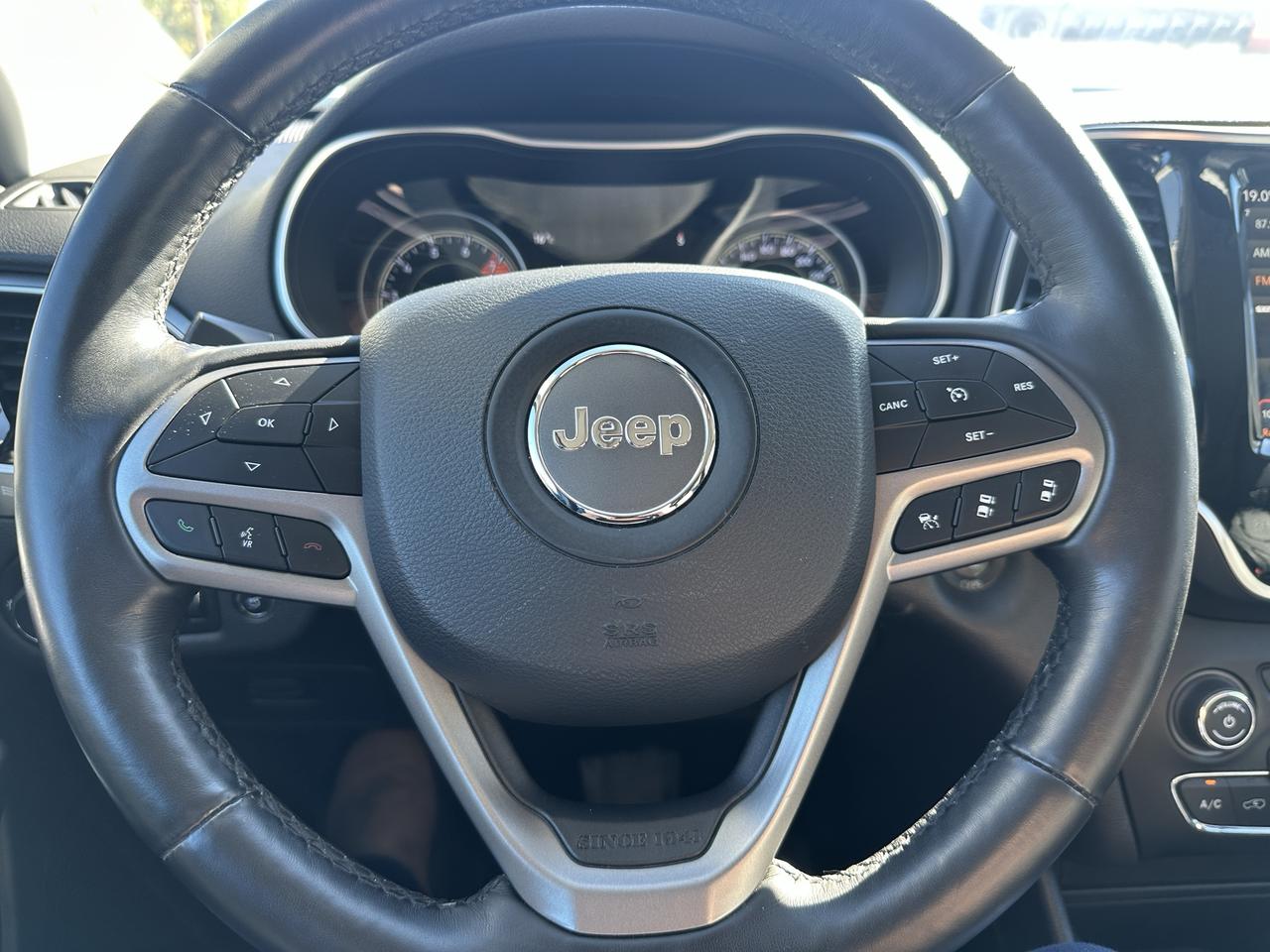 2019 Jeep Cherokee Limited Photo