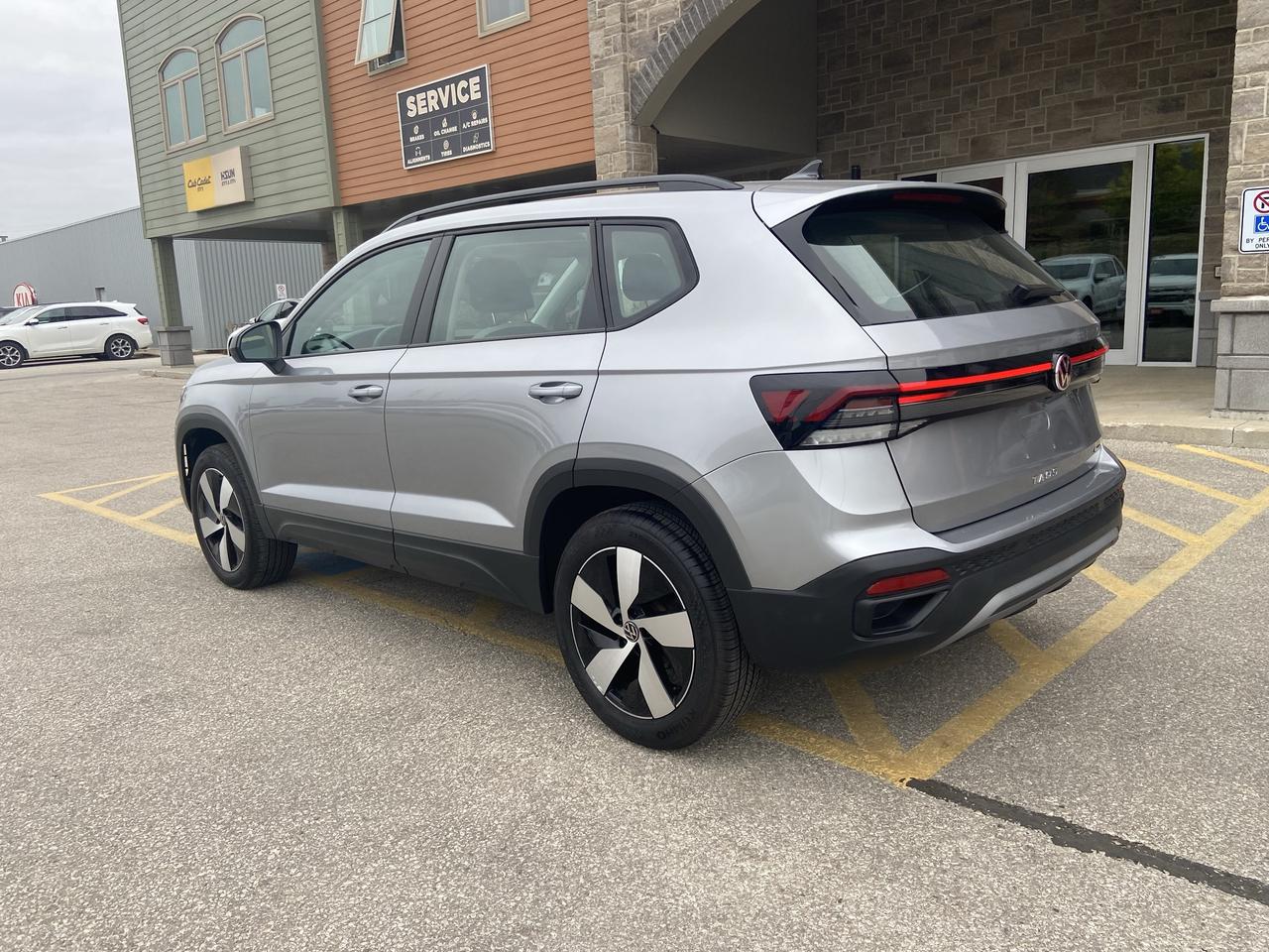 2026 Volkswagen Taos Trendline Photo