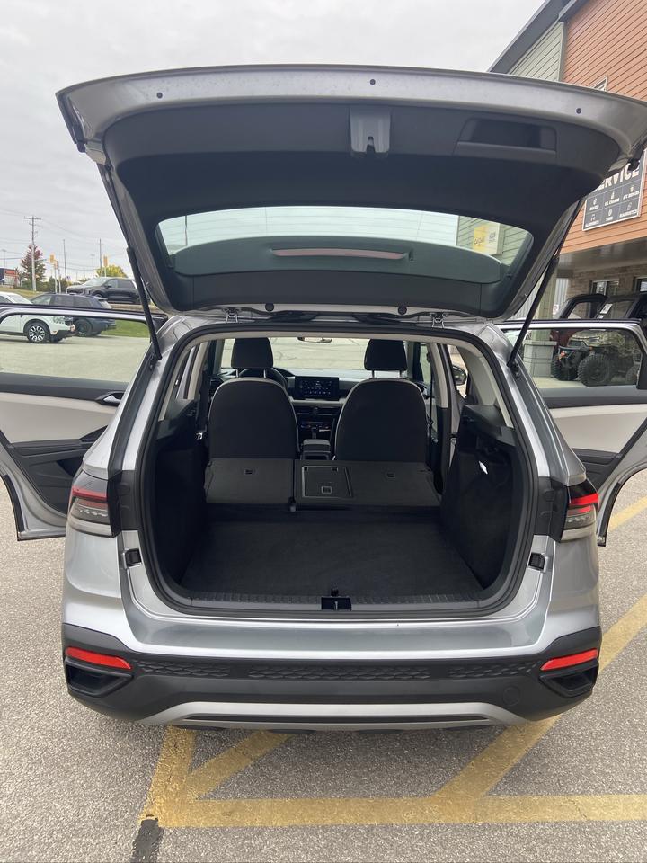 2026 Volkswagen Taos Trendline Photo