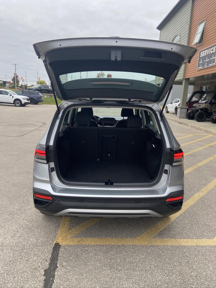 2026 Volkswagen Taos Trendline Photo