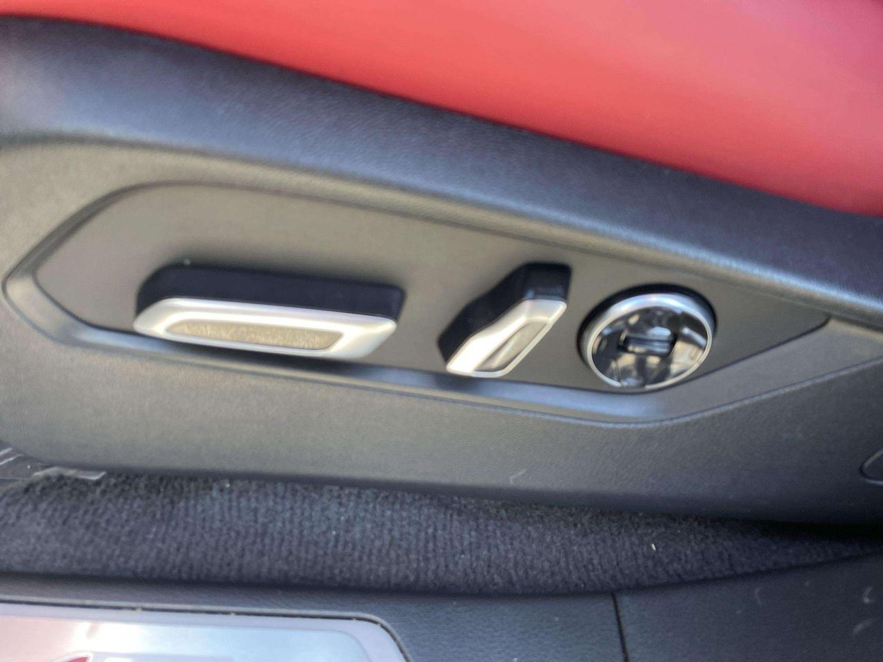 2025 Acura RDX Platinum Elite A-Spec LEATHER, HUDS, ELS STUDIO 3D, NAVI, HTD. & VENTED SEATS, BLIS Photo