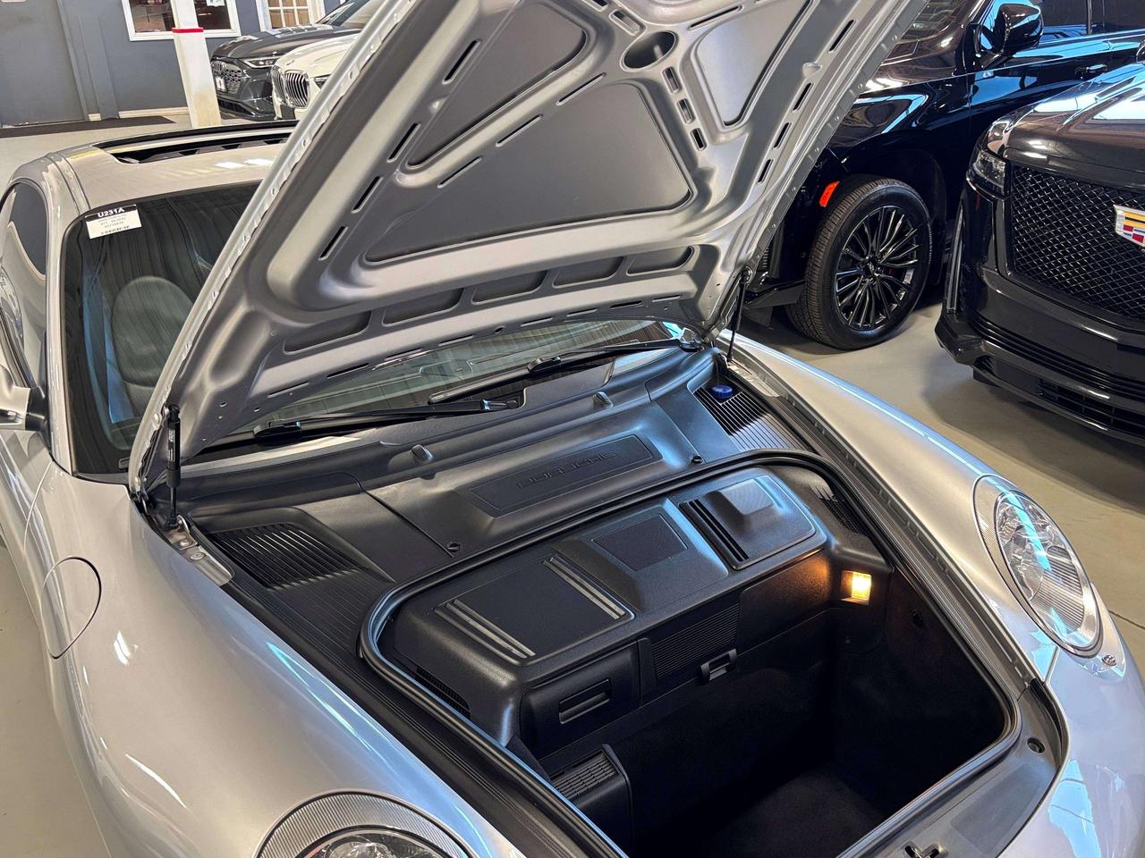 2006 Porsche 911 CARRERA 4 COUPE|AWD|TIPTRONIC|TOUCHSCREEN|BOSE|NAV Photo
