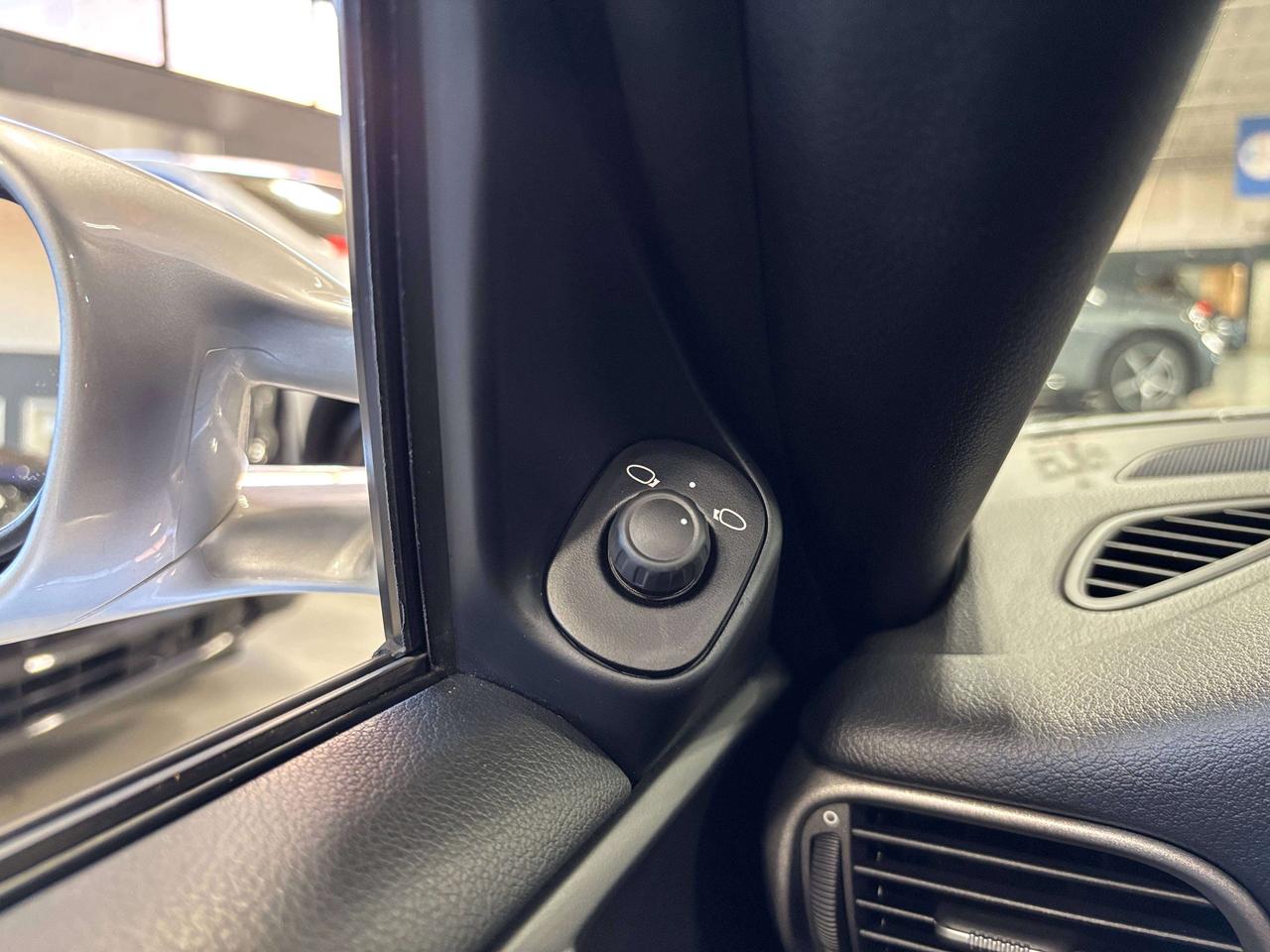 2006 Porsche 911 CARRERA 4 COUPE|AWD|TIPTRONIC|TOUCHSCREEN|BOSE|NAV Photo