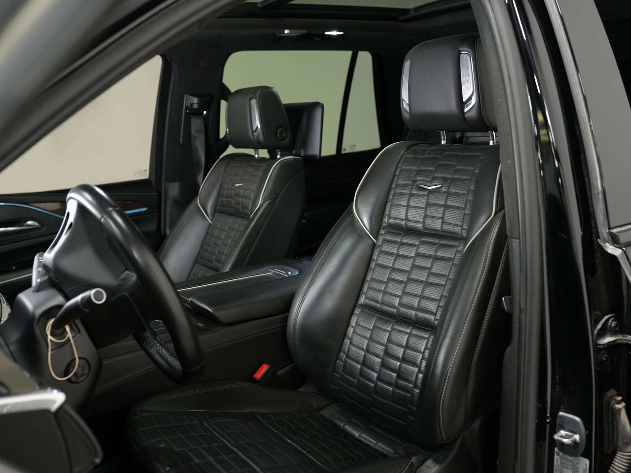 2023 Cadillac Escalade SPORT PLATINUM | 7 PASS | NIGHT VISION & ONYX PKG Photo