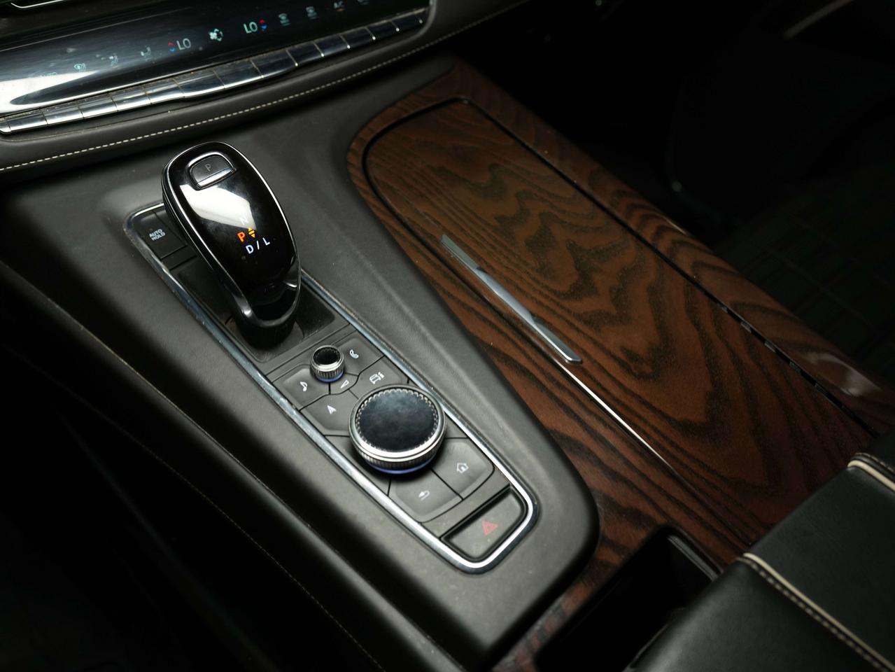 2023 Cadillac Escalade SPORT PLATINUM | 7 PASS | NIGHT VISION & ONYX PKG Photo