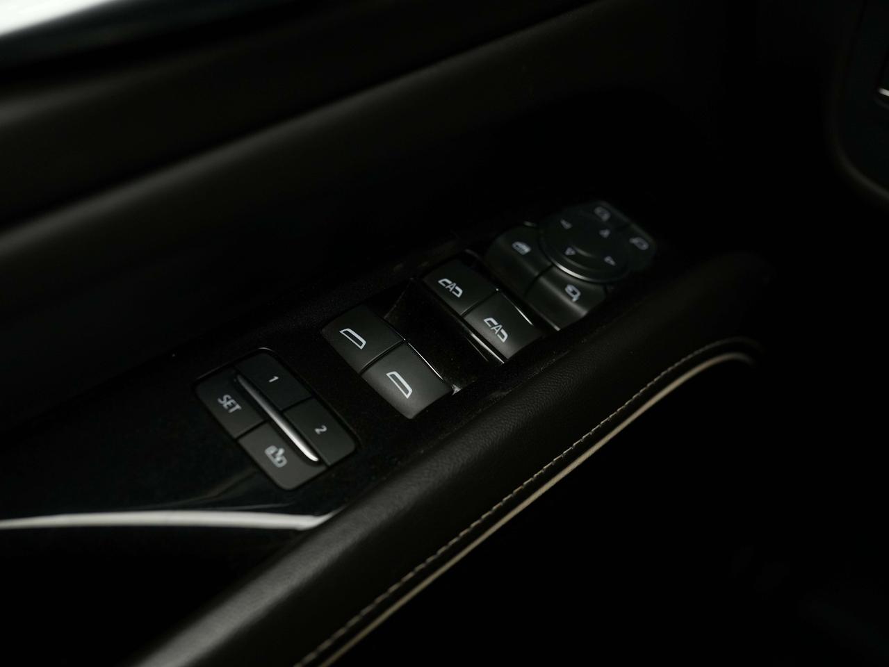 2023 Cadillac Escalade SPORT PLATINUM | 7 PASS | NIGHT VISION & ONYX PKG Photo
