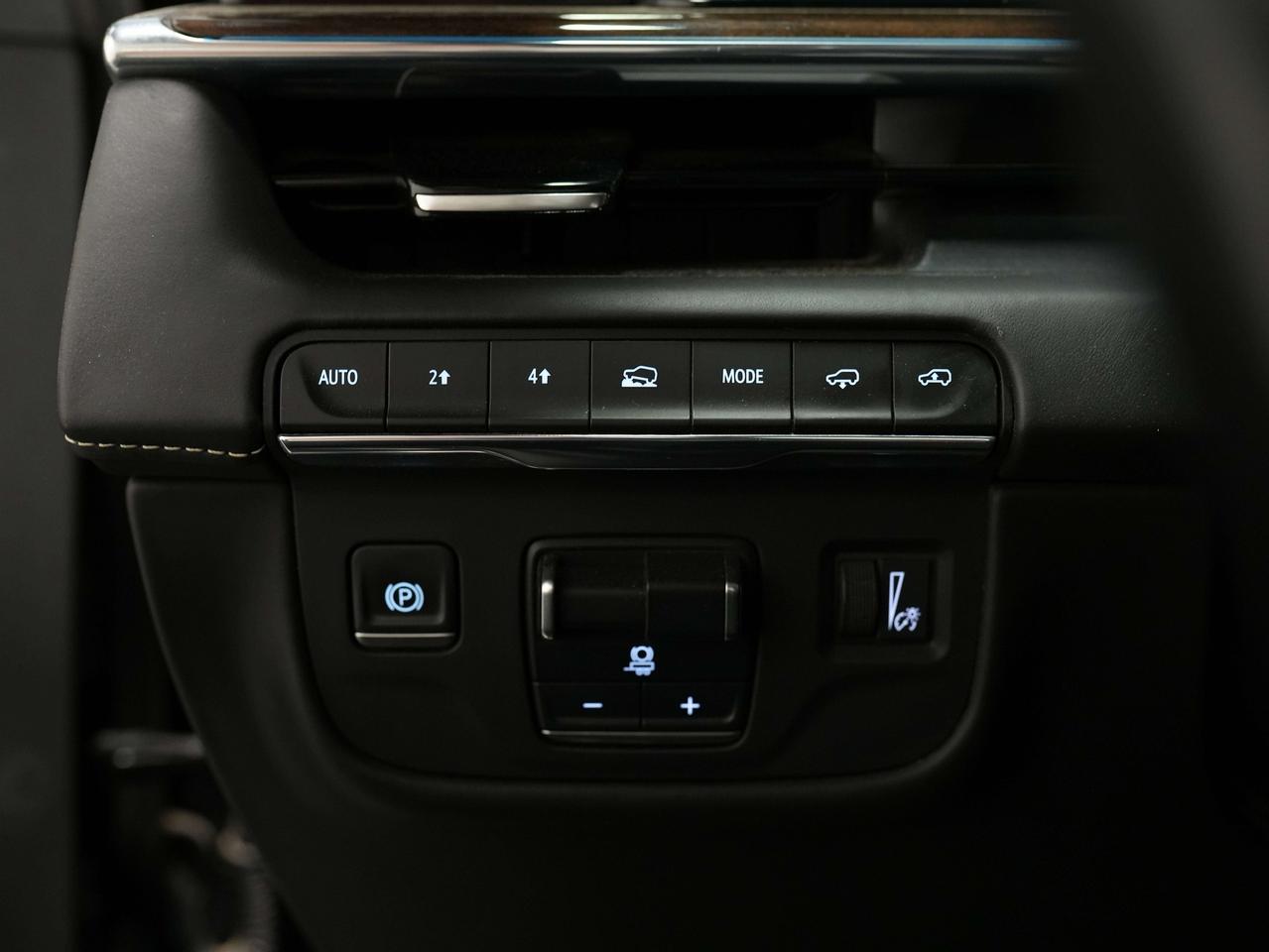 2023 Cadillac Escalade SPORT PLATINUM | 7 PASS | NIGHT VISION & ONYX PKG Photo