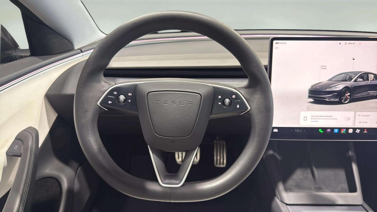2024 Tesla Model 3 PERFORMANCE| CLEAN CARFAX| 1 OWNER| LEATHER Photo