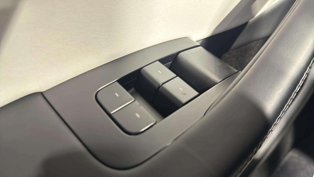 2024 Tesla Model 3 PERFORMANCE| CLEAN CARFAX| 1 OWNER| LEATHER Photo