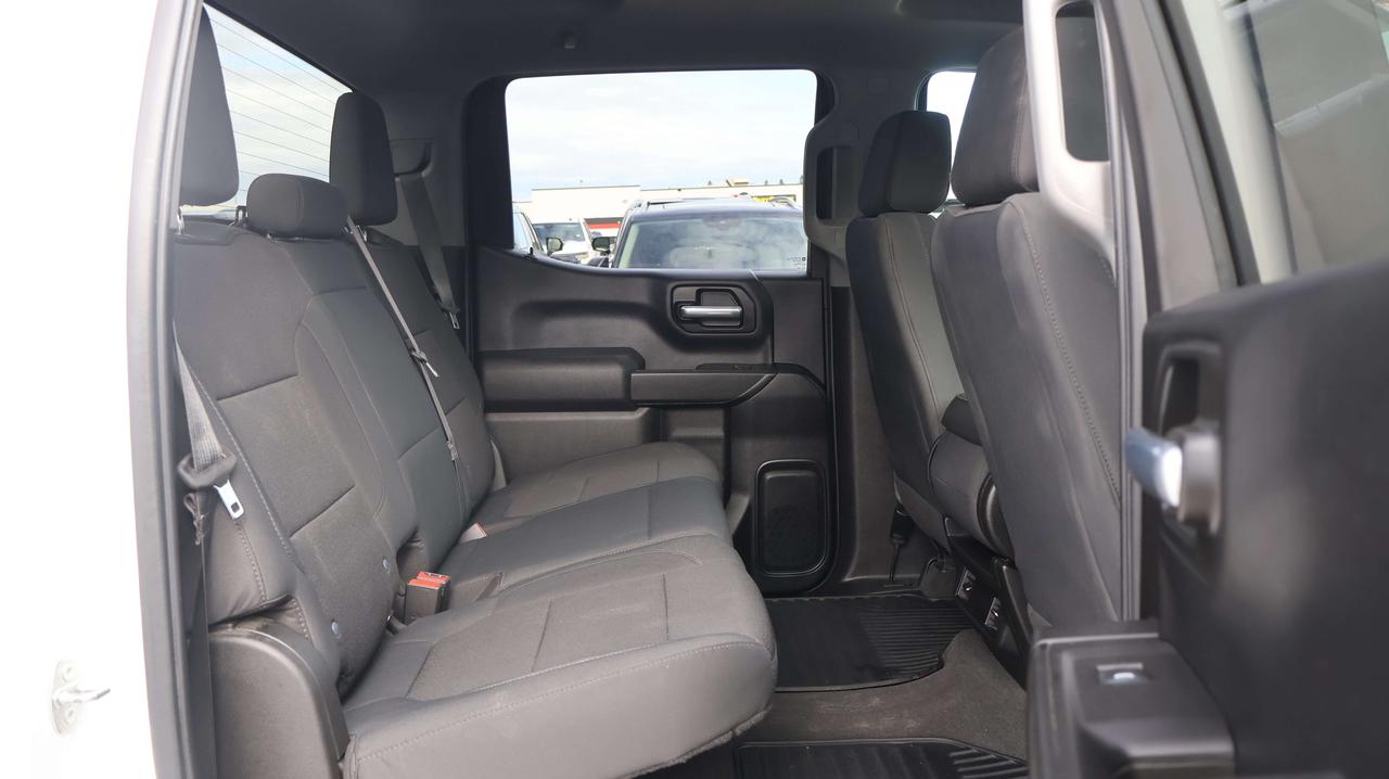 2021 Chevrolet Silverado 1500 Custom Trail Boss | Tow Hitch | WiFi Photo